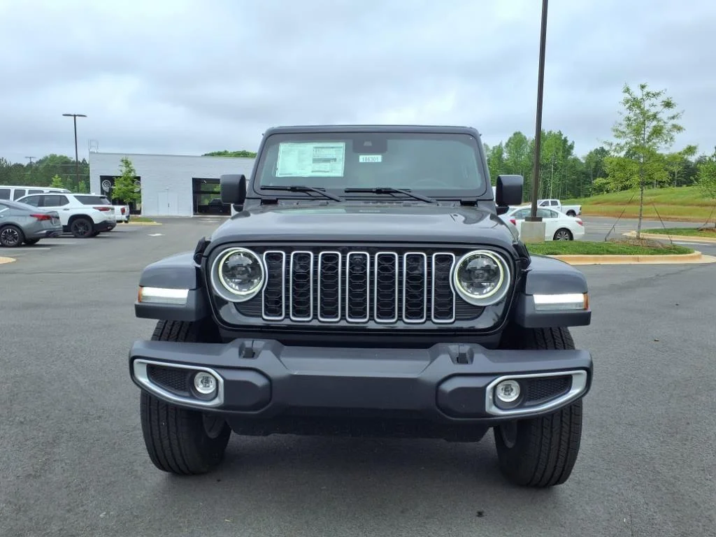 Used 2025 Black Clearcoat Jeep Sahara image 2