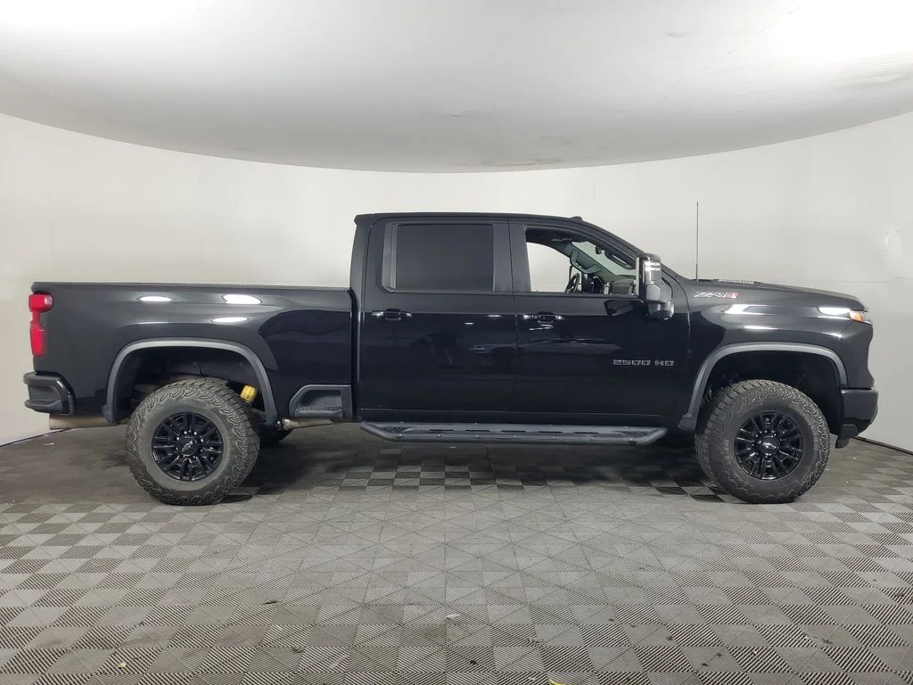 Used 2024 Black Chevrolet ZR2 image 3