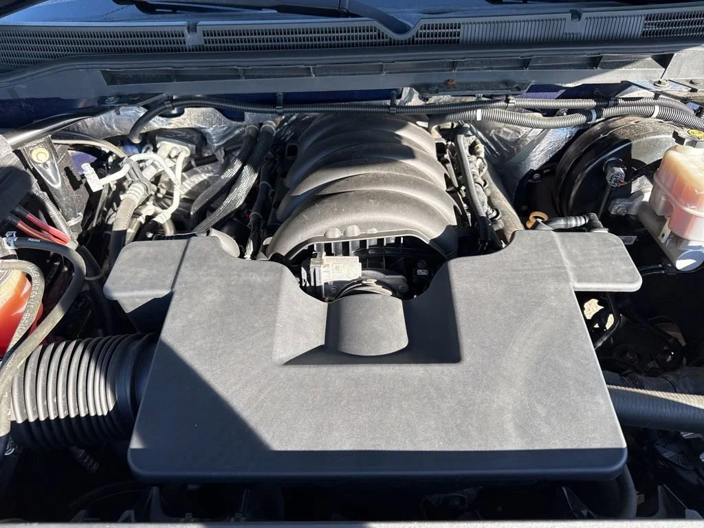 Used 2017 STONE BLUE METALLIC GMC SLT image 31