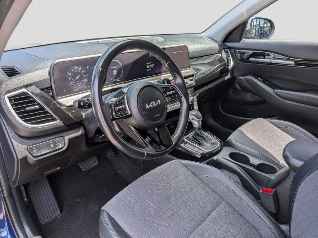 Used 2024 Blue Kia S image 12