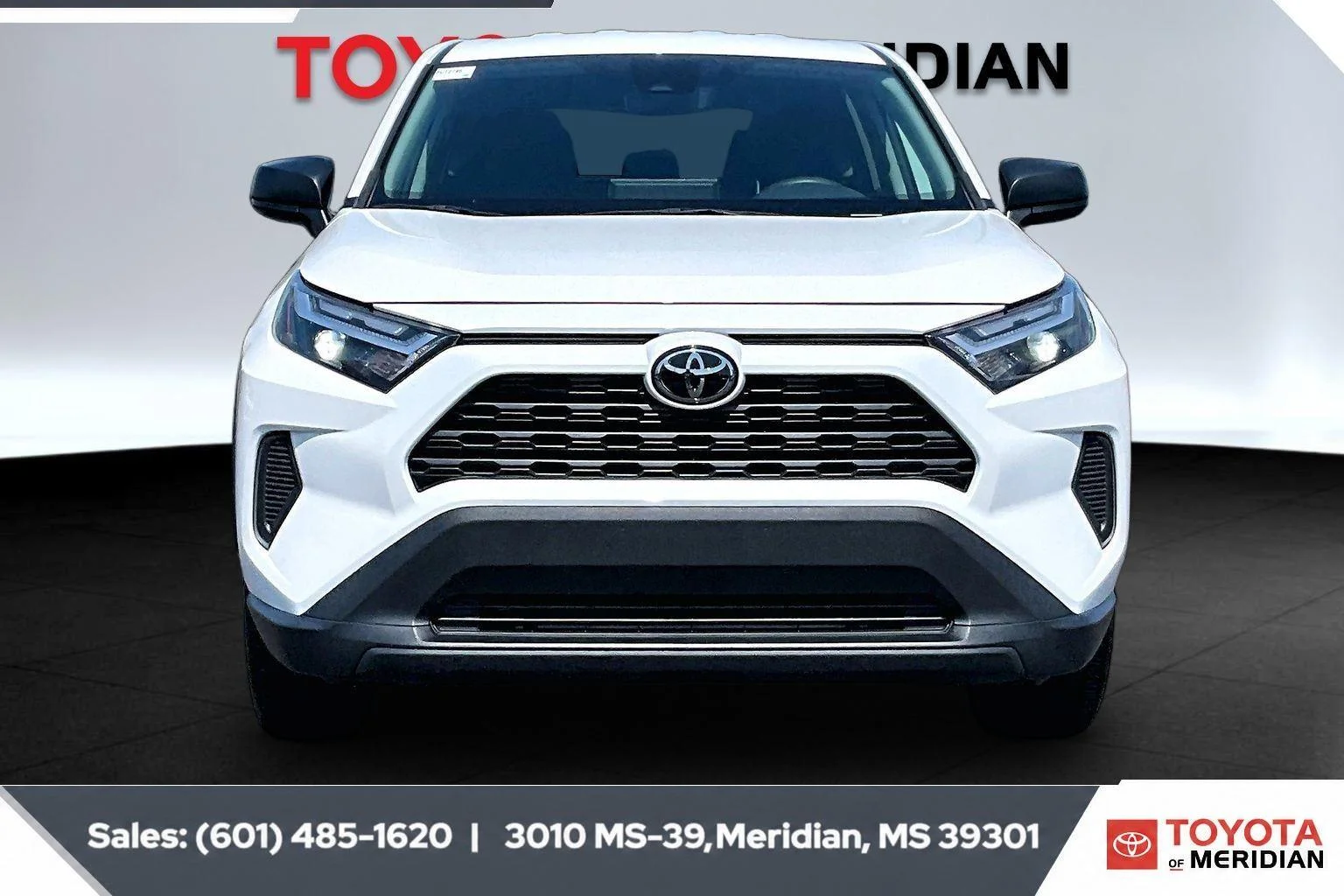 Used 2024 Ice Cap Toyota LE image 3