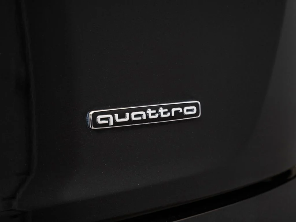 Used 2023 Black Metallic Audi 45 S line Premium image 17