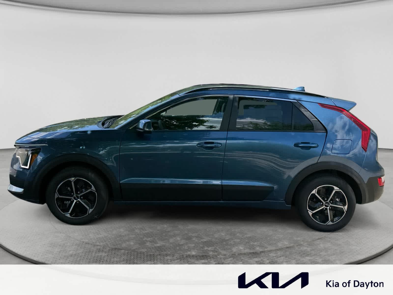 New 2026 Mineral Blue Kia EX image 8