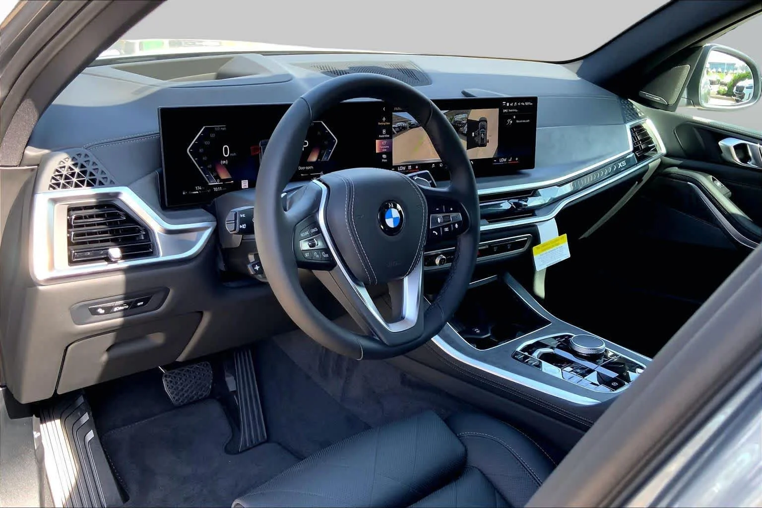 New 2026 Skyscraper Grey Metallic BMW xDrive40i image 8