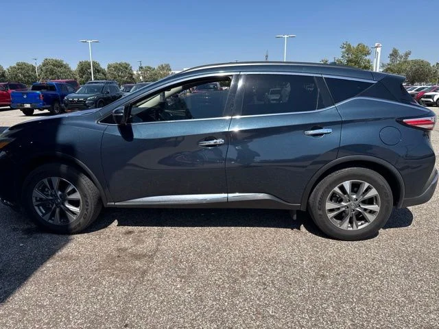 Used 2018 Blue Nissan SV image 8