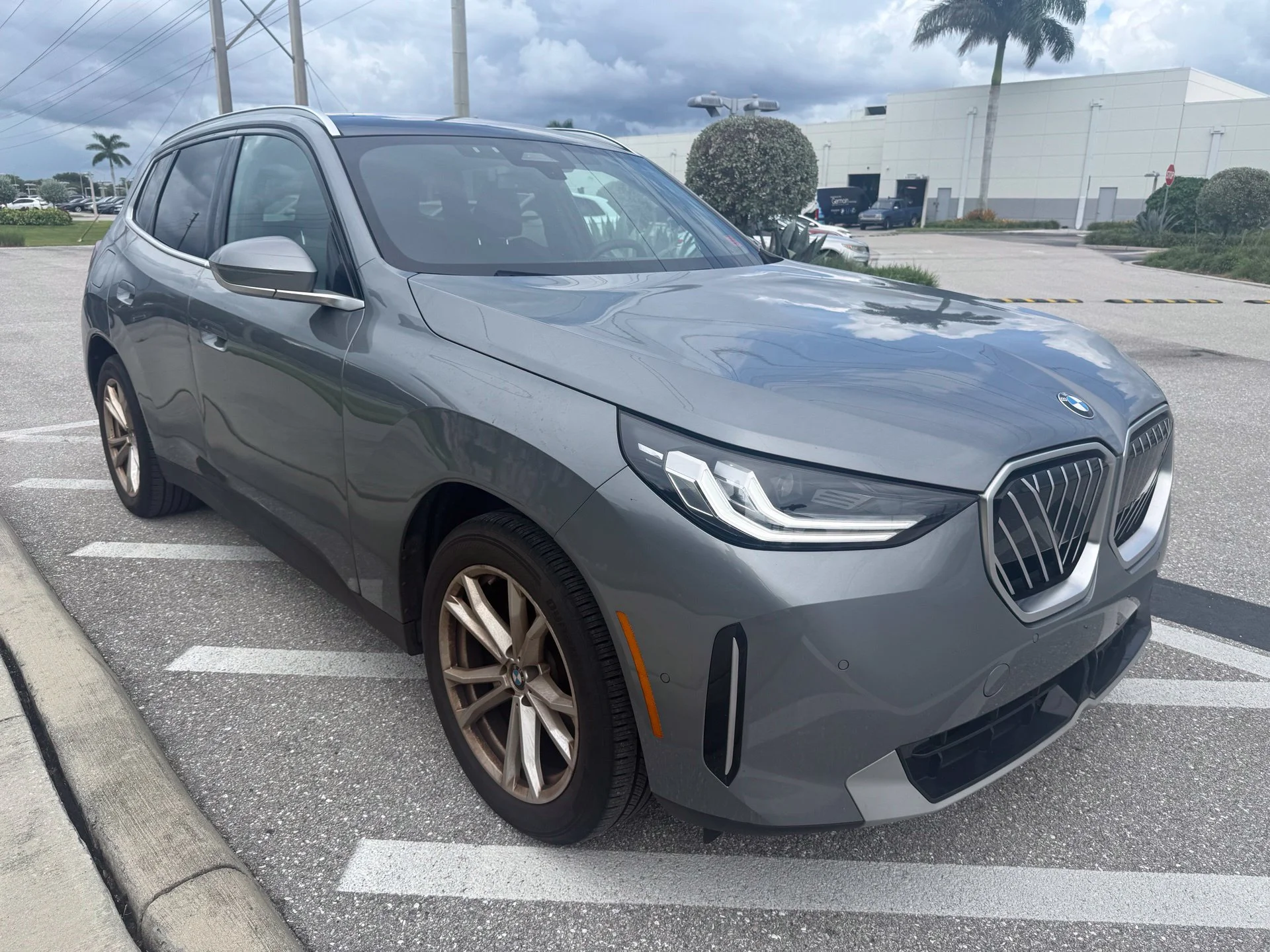 Used 2025 Gray Metallic BMW 30 xDrive image 8