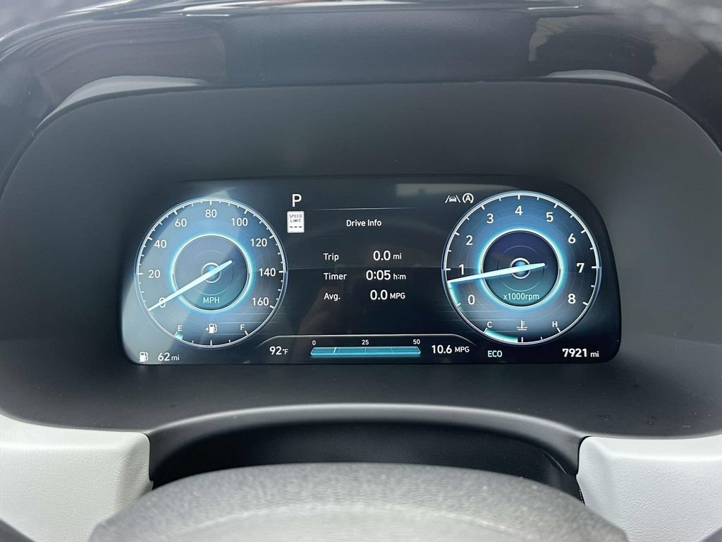Certified Used 2025 Sierra Burgundy Hyundai SEL Premium 7P image 30