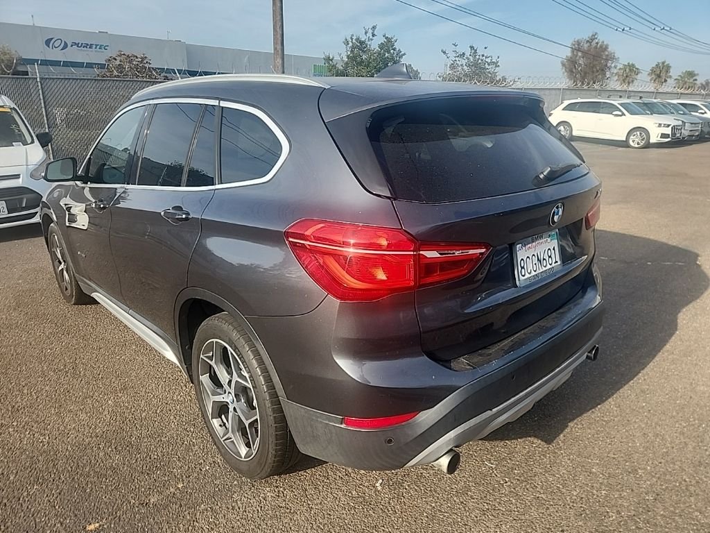 Used 2018 Mineral Gray Metallic BMW sDrive28i image 11