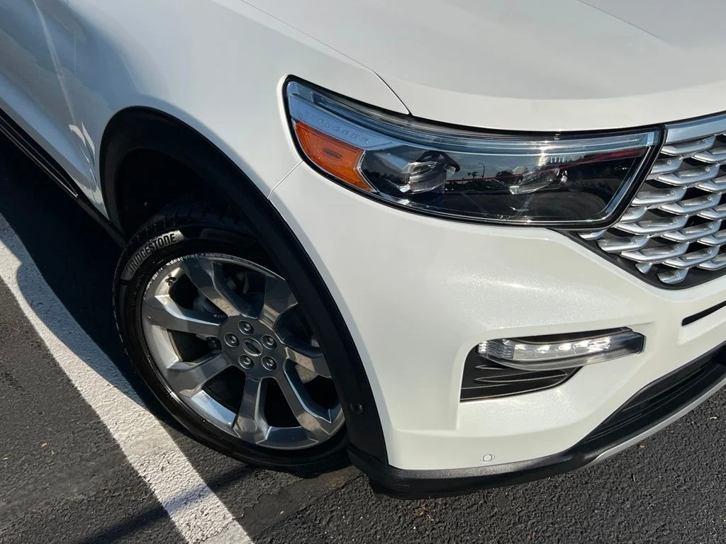 Used 2020 Star White Ford Platinum image 2