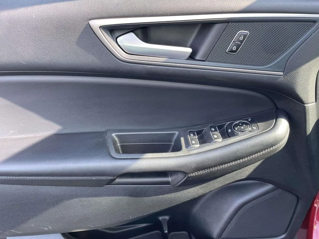 2024 Ford Edge SEL - Photo 17
