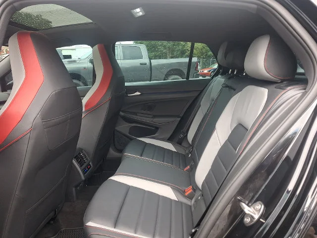 Used 2024  Volkswagen Autobahn image 11