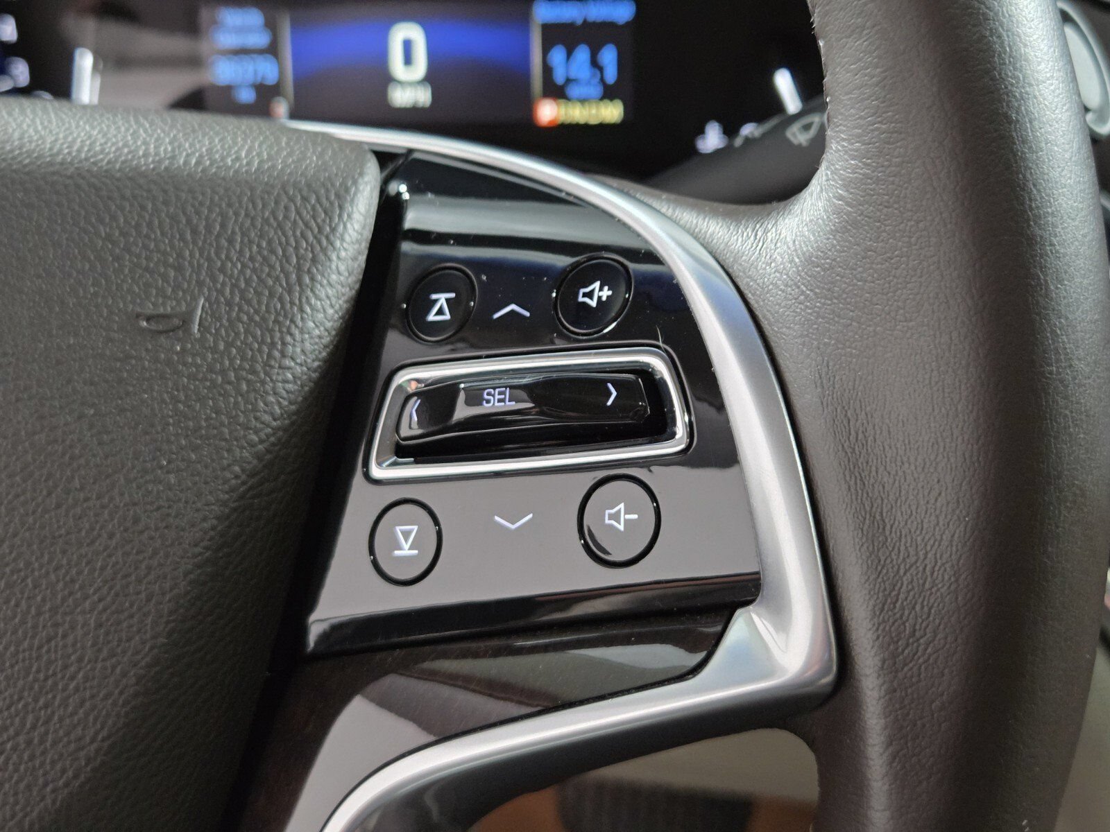 Used 2016 CRYSTAL WHITE TRICOAT Cadillac STD image 21