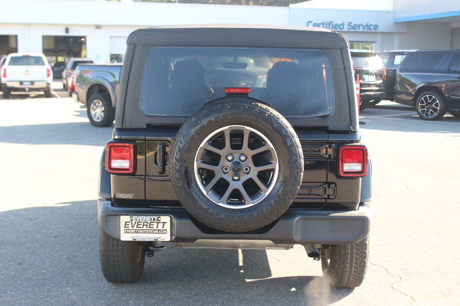 Used 2021 Black Jeep Unlimited 80th Anniversary image 6