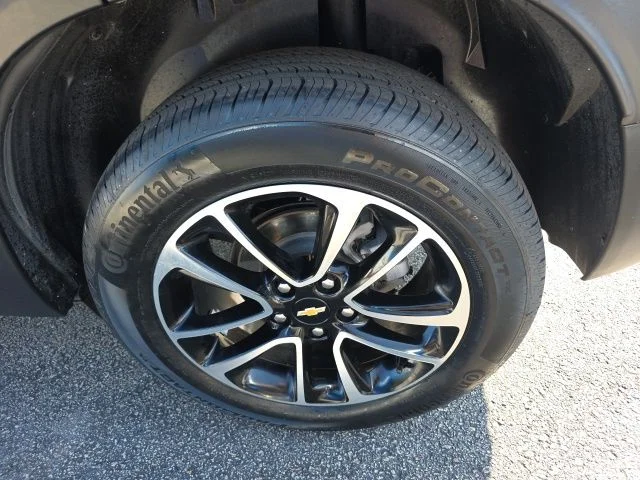 Used 2025 Black Chevrolet LT image 11