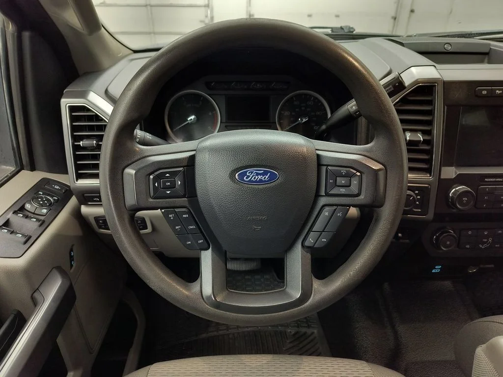 Used 2022 Atlas Blue Ford XLT image 11