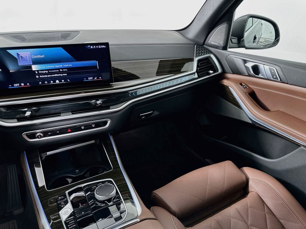 2026 BMW X5 50e - Photo 24