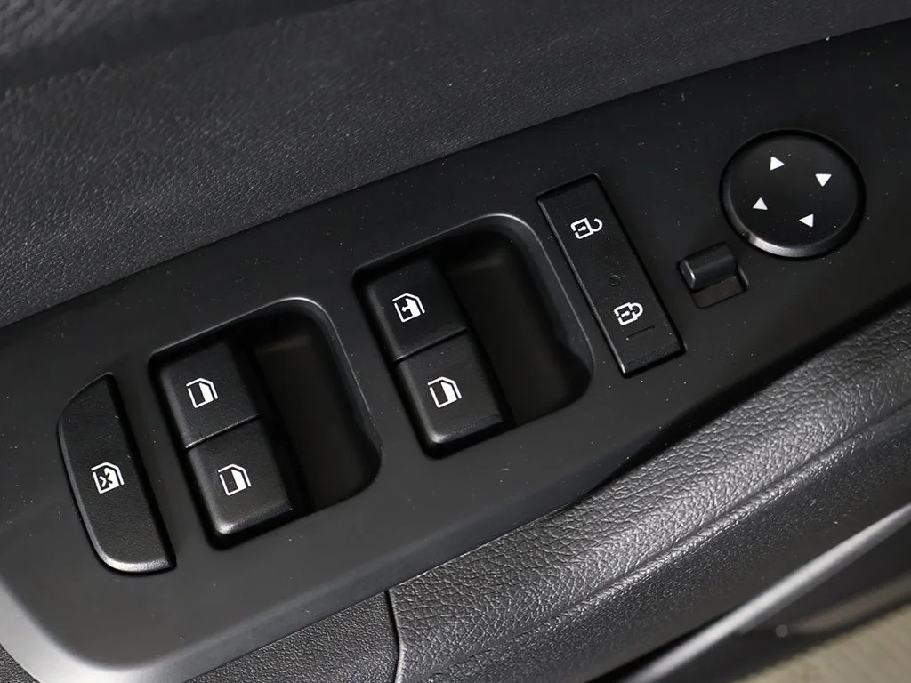 Used 2024 Black Kia LX image 33
