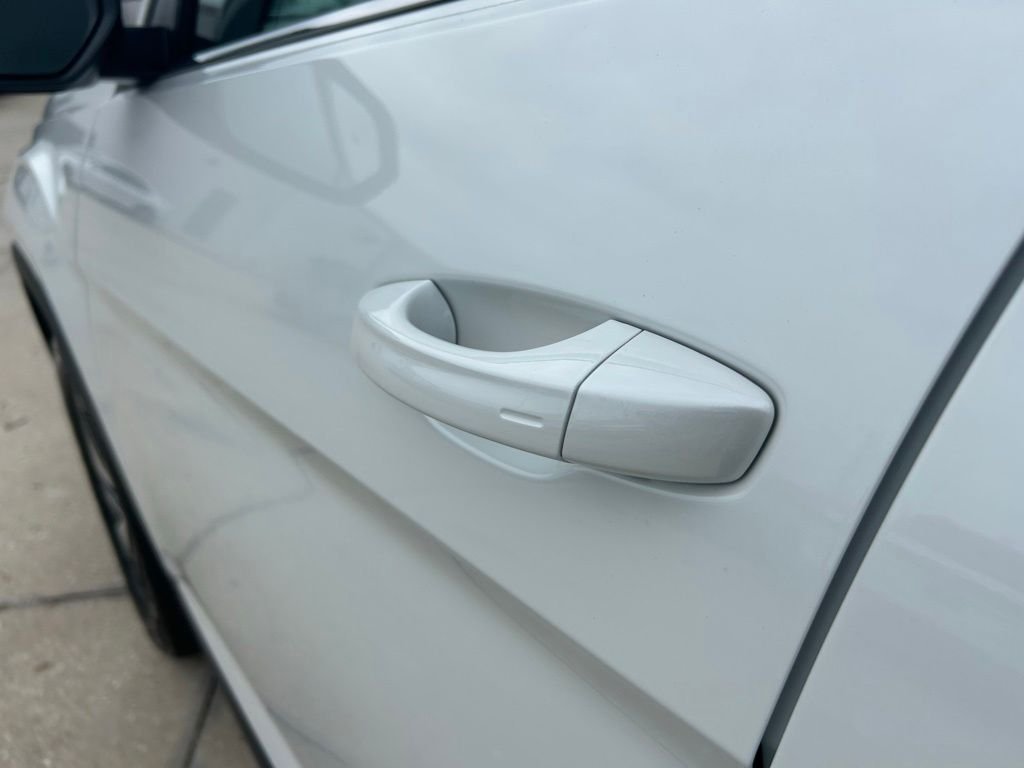 New 2026 White/off-white Volkswagen SE w/Technology image 26