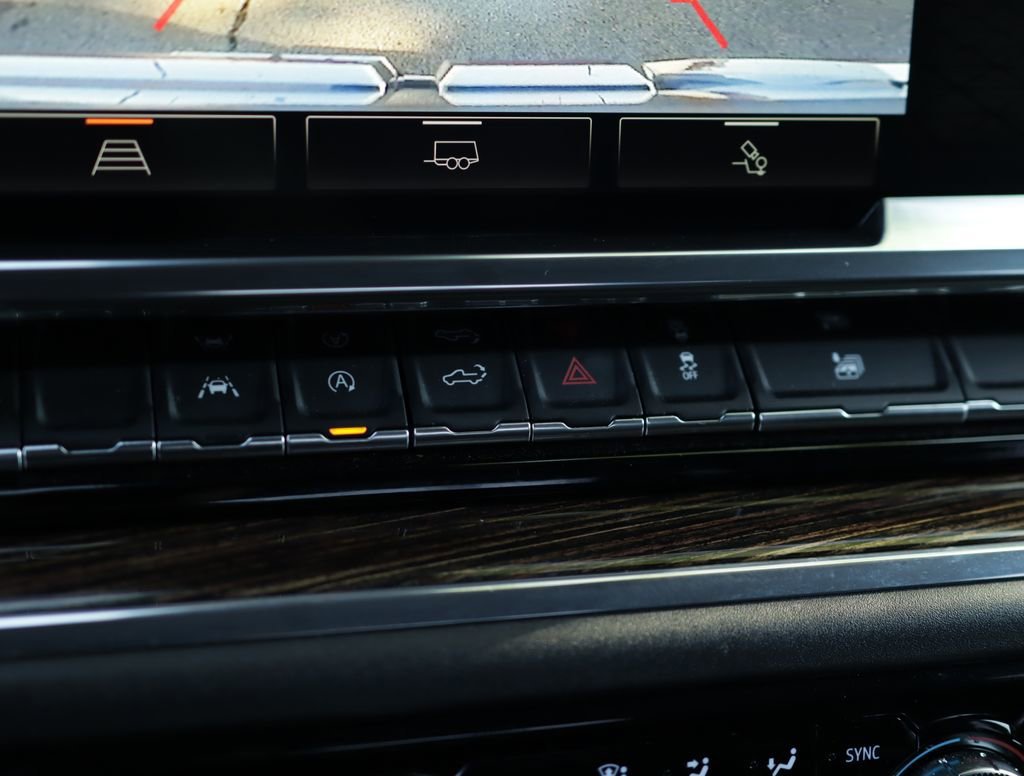 Used 2024 Sterling Metallic GMC SLE image 17