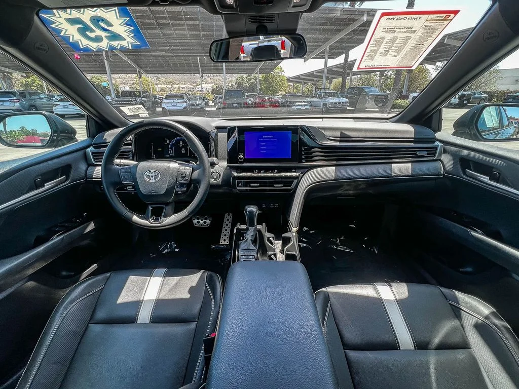 Certified Used 2025  Toyota SE image 11