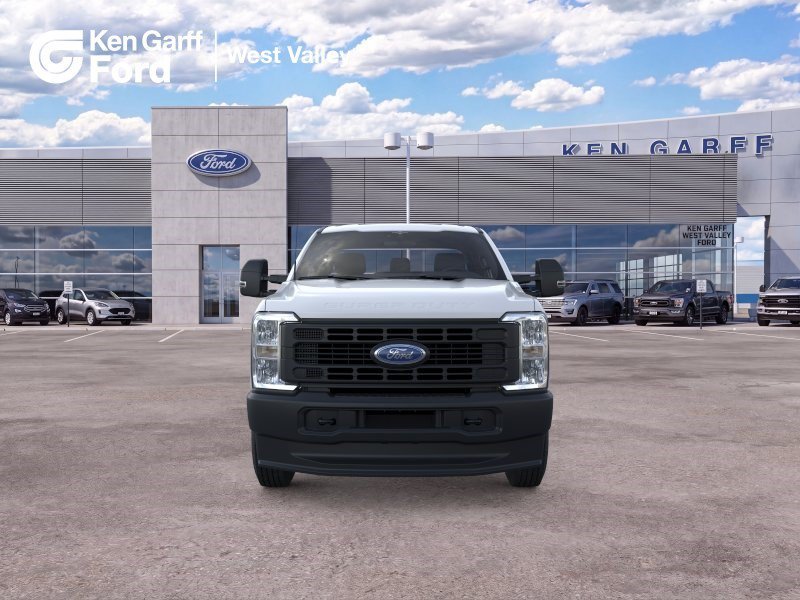 New 2026 Oxford White Ford XL image 7