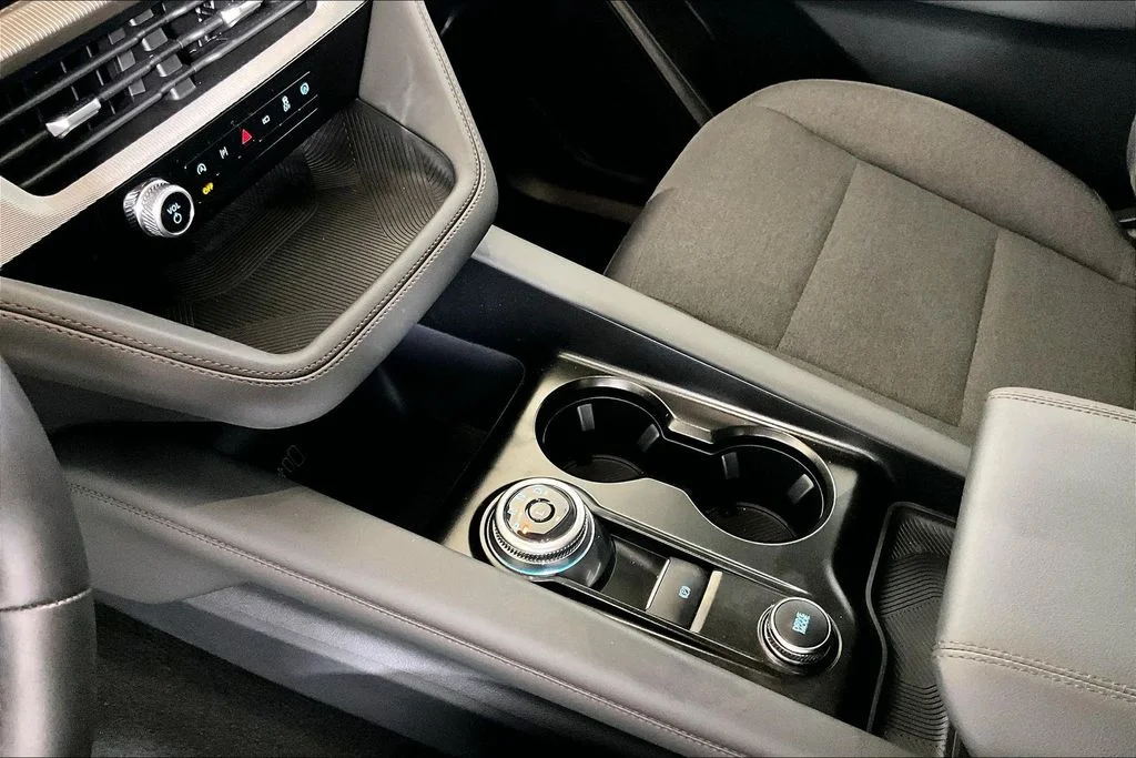 New 2026 Carbonized Gray Metallic Ford Active image 8