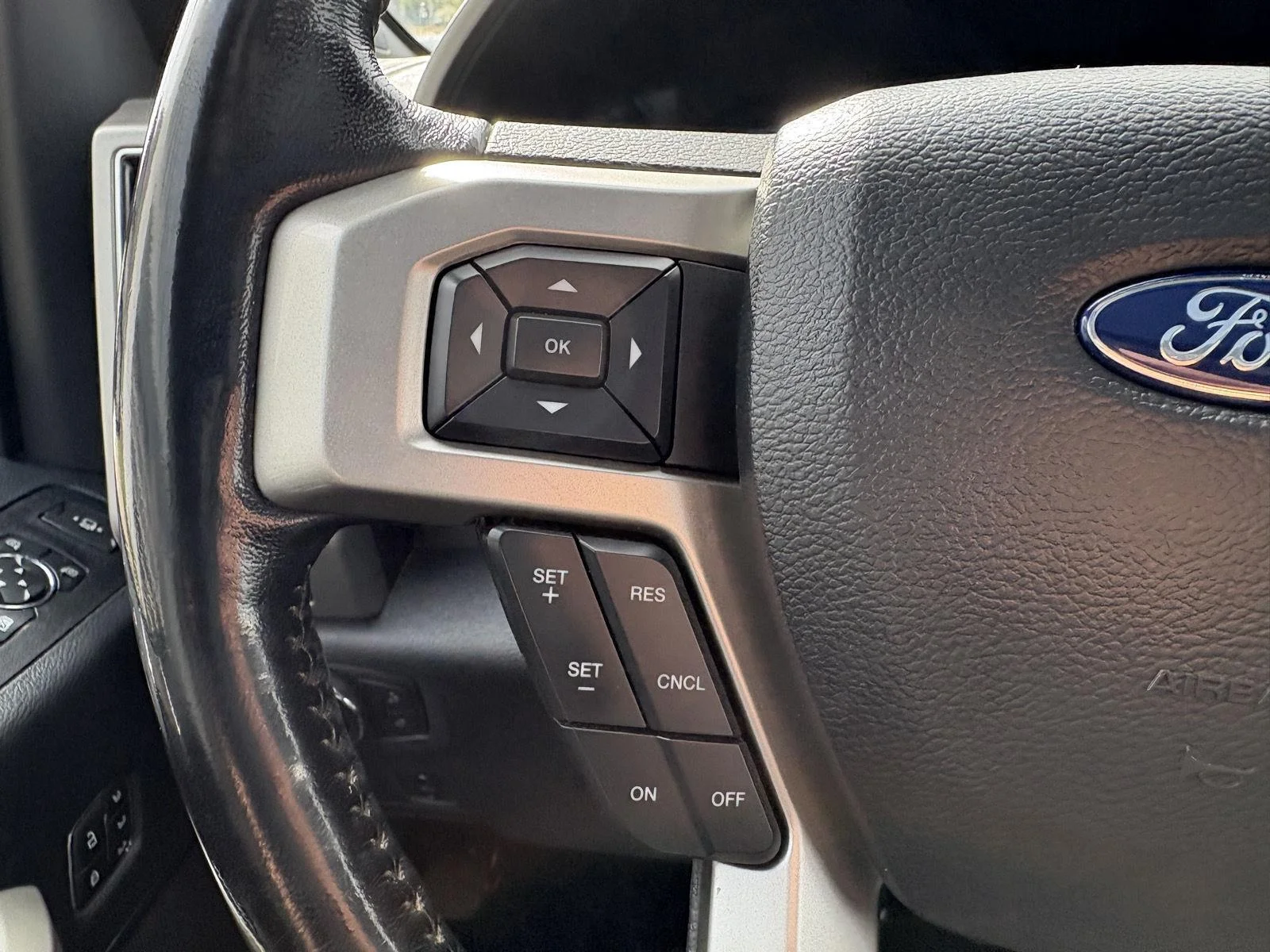 Used 2022 Race Red Ford Lariat image 10