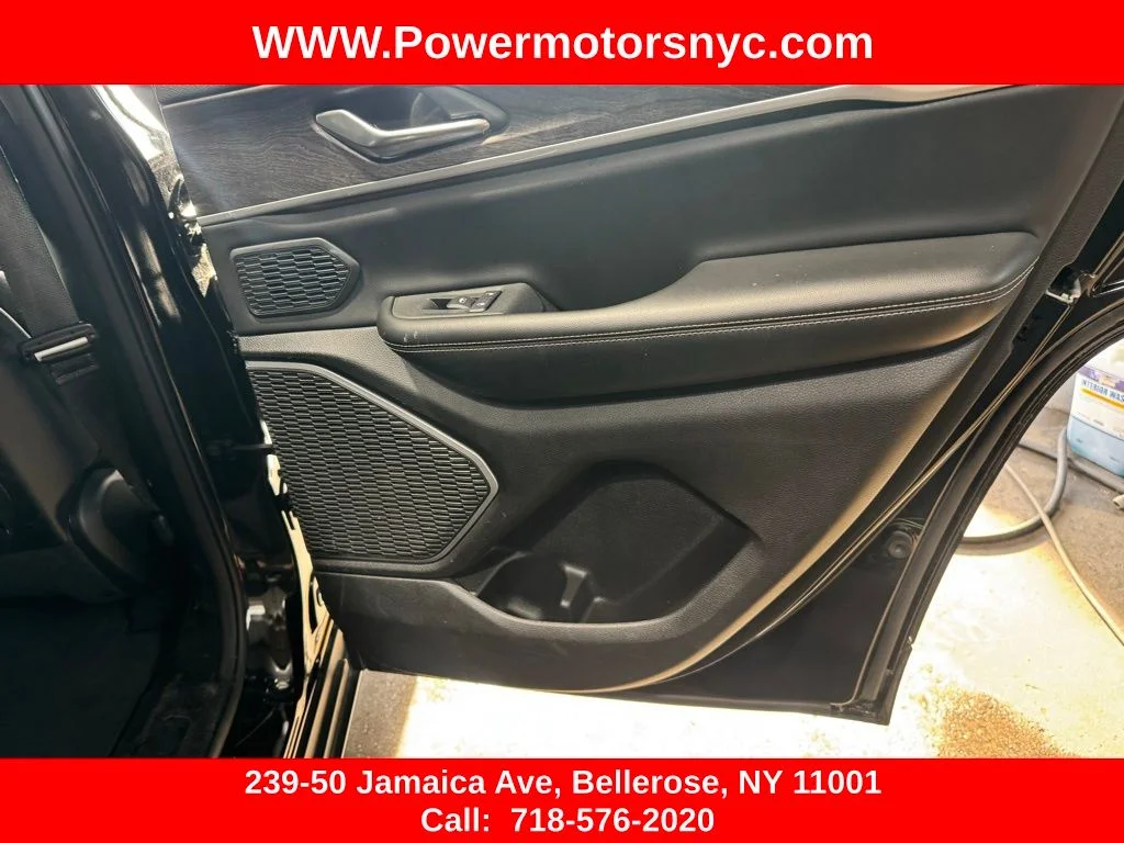Used 2023 Black Jeep 4xe image 14