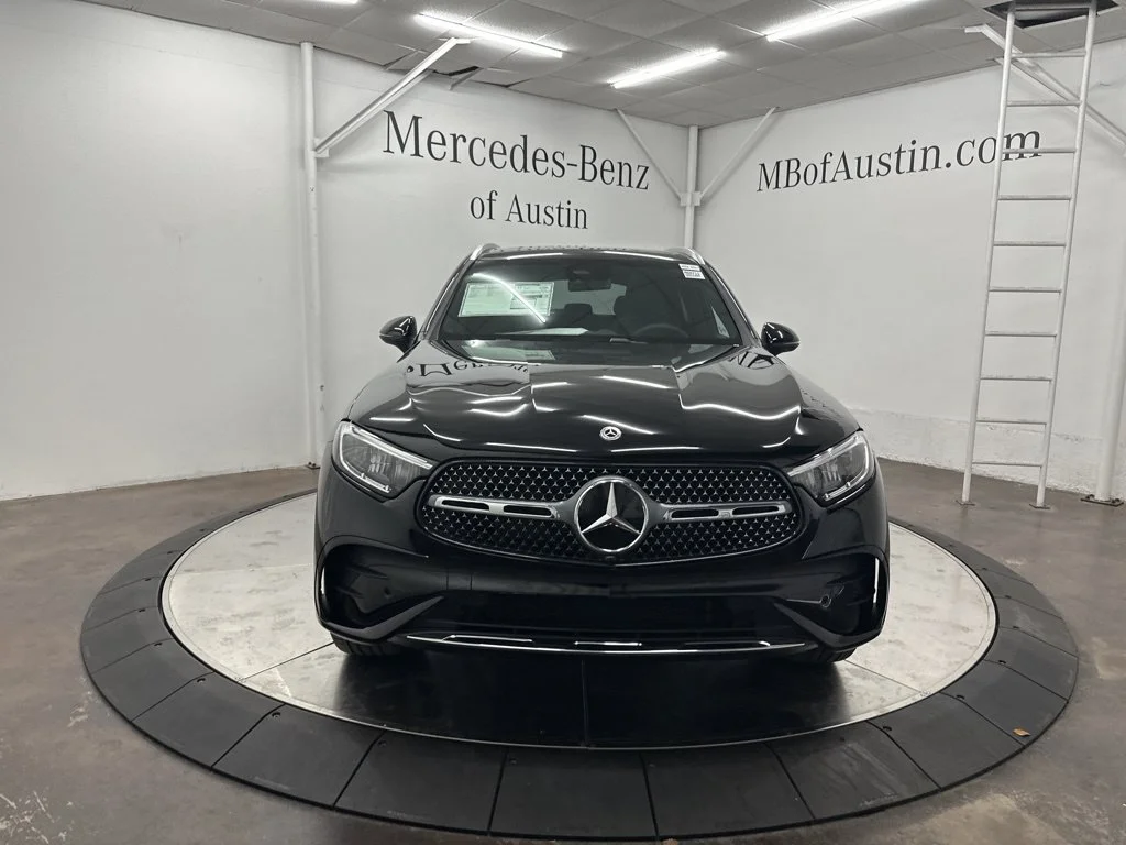 Used 2026 Black Mercedes-Benz GLC 300 image 2