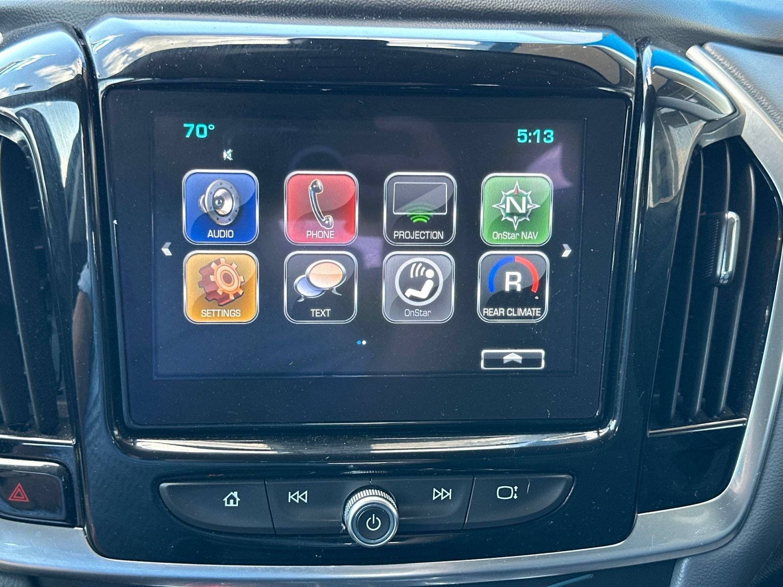 Used 2019 MOSAIC BLACK METALLIC Chevrolet LT Cloth image 24