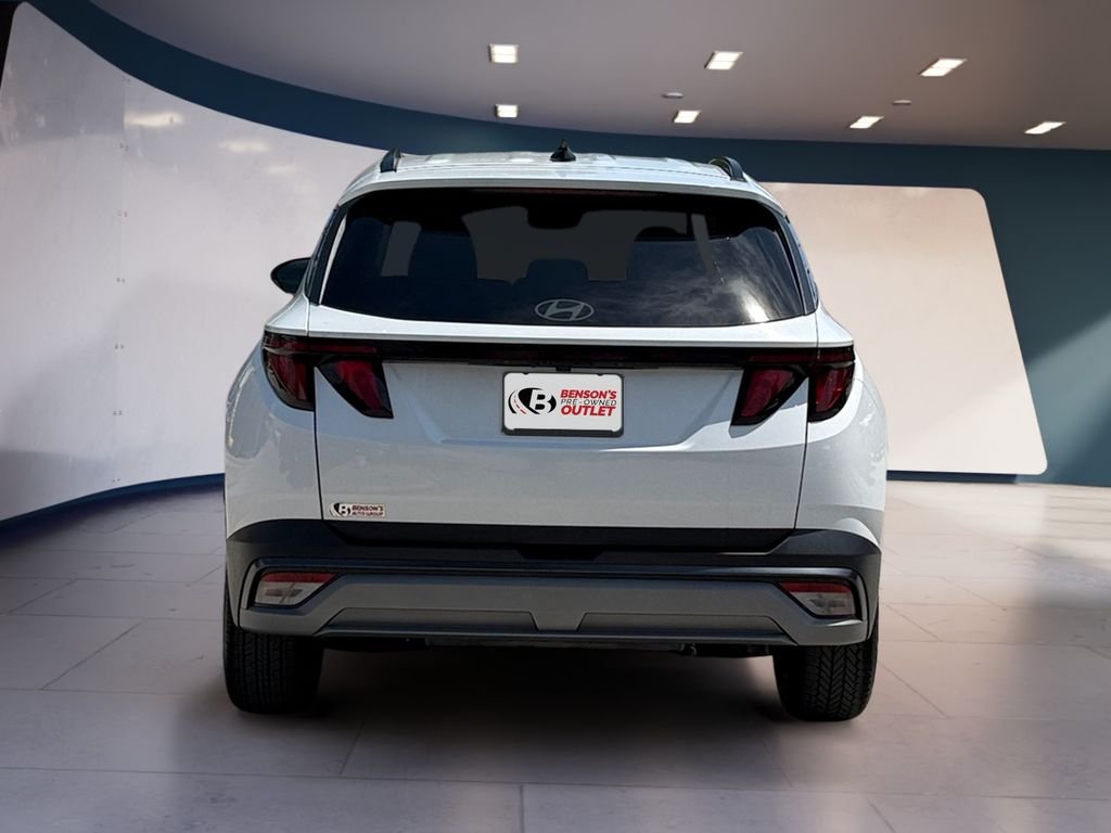 Used 2026 White Hyundai SEL image 4