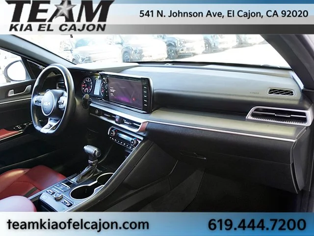 Used 2024 White Kia GT-Line image 11