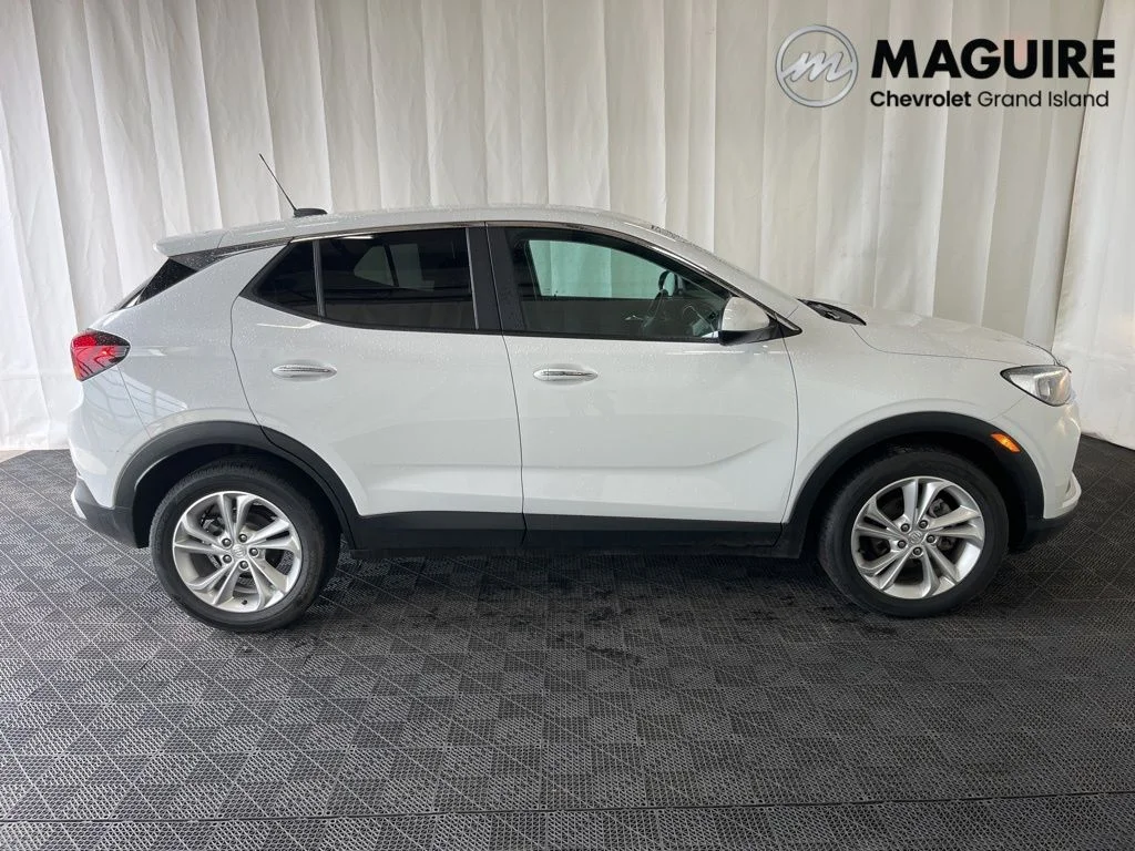 Used 2023 White Buick Preferred image 2