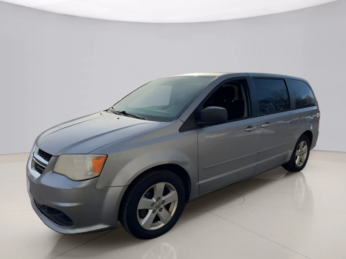 Used 2013 Gray Dodge SE Minivan 4D image 4