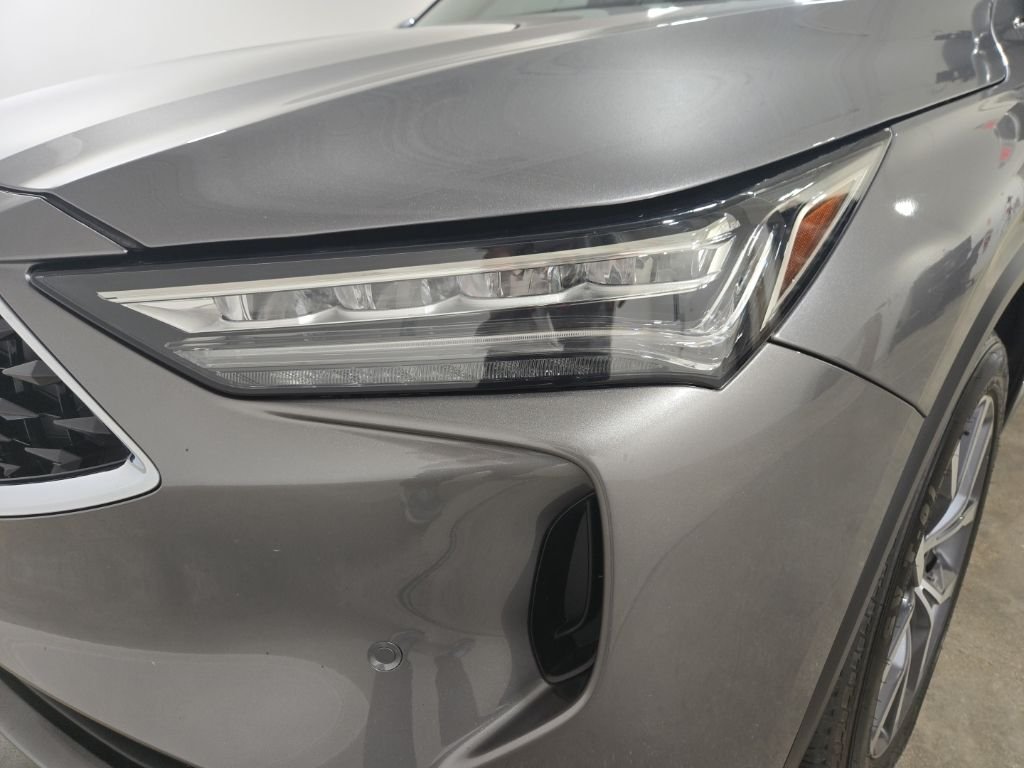 Used 2023 Liquid Carbon Metallic Acura Technology image 12