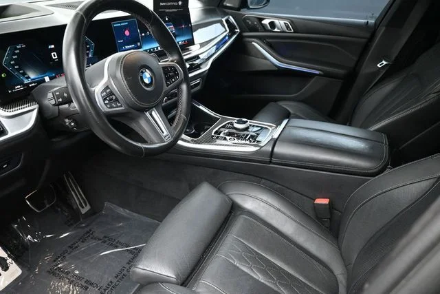 Used 2024 Gray BMW M60i image 20