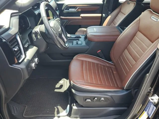 Used 2026 Onyx Black GMC Denali Ultimate image 5