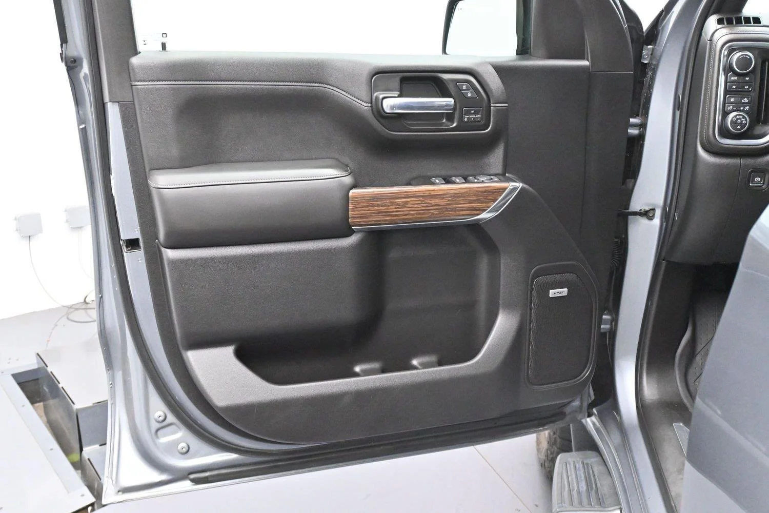 Used 2019 Satin Steel Metallic Chevrolet High Country image 10