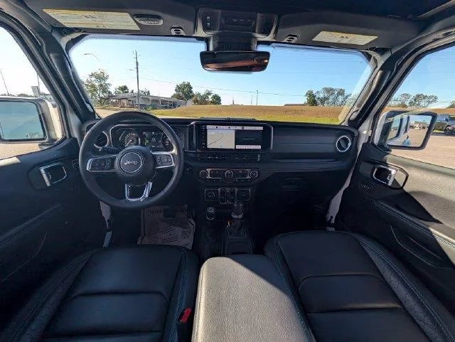 Used 2024 Black Jeep High Altitude image 12