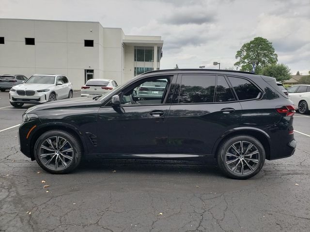 New 2026 Black Sapphire Metallic BMW xDrive40i image 2