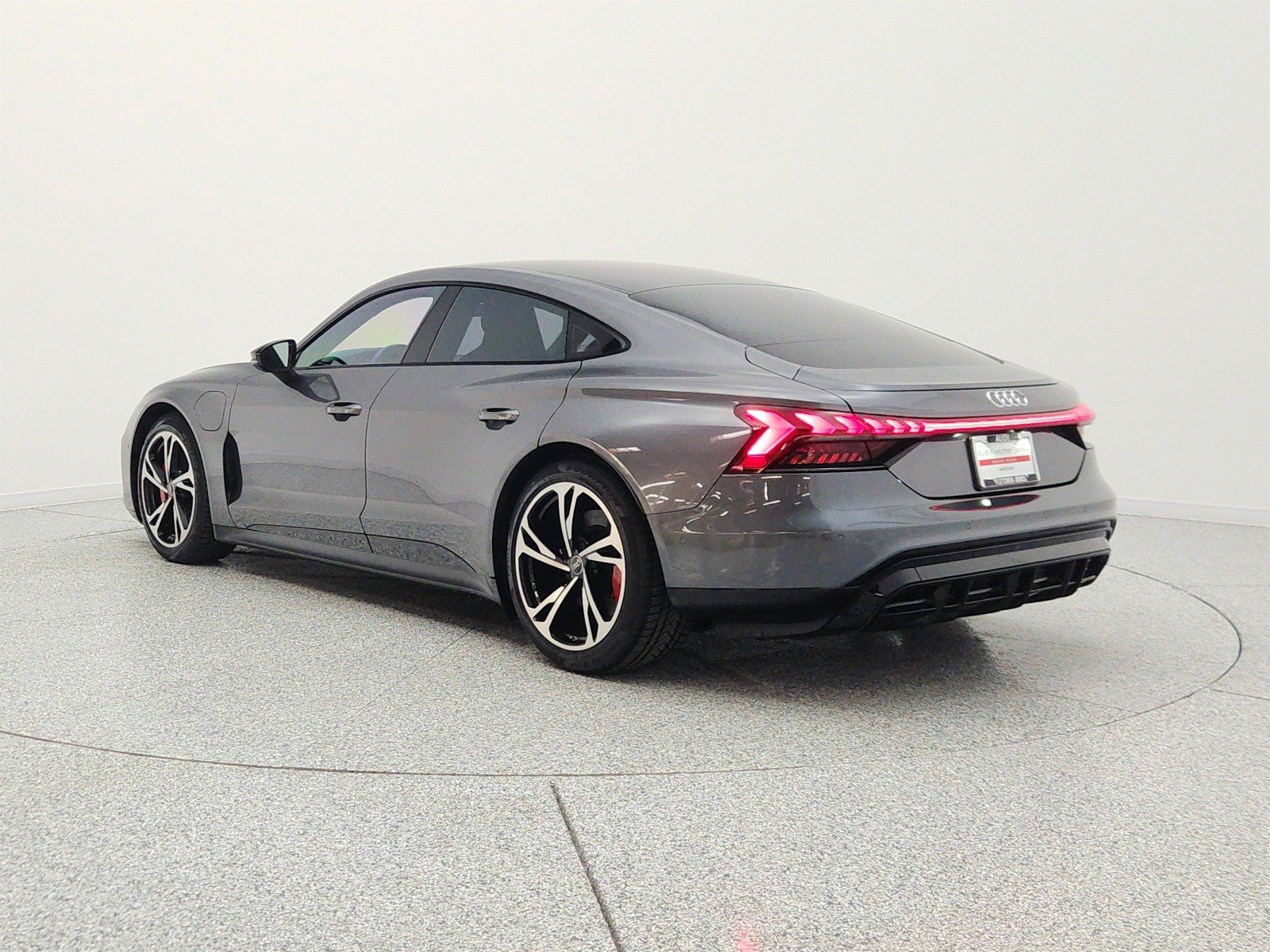 Used 2022 Daytona Gray Pearl Effect Audi Prestige quattro image 7