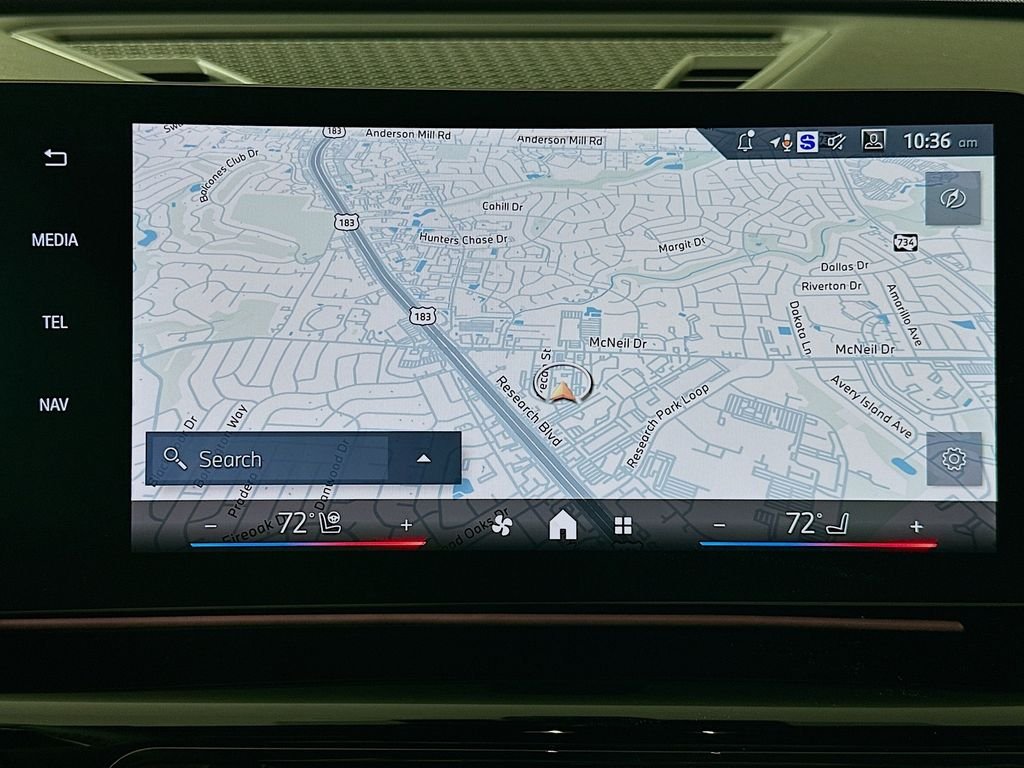 Used 2026 Black Sapphire Metallic BMW xDrive28i image 12