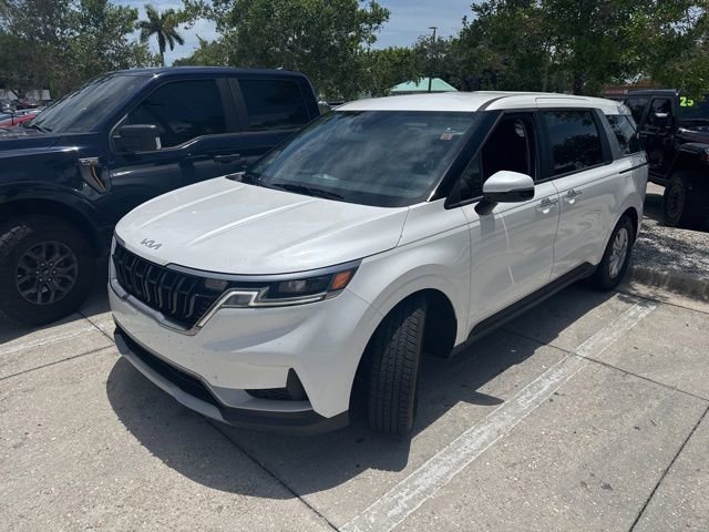2024 Kia Sedona LX Seat Pkg's photo
