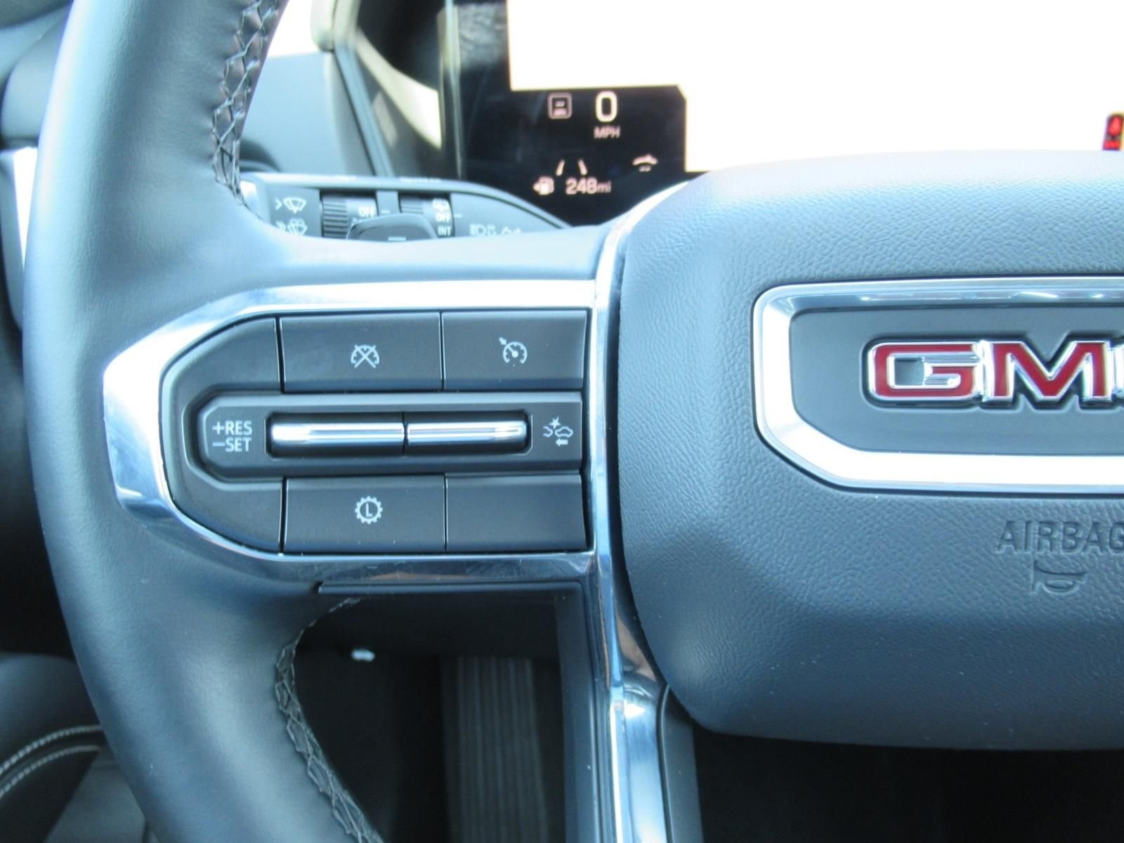 Used 2026 White GMC Elevation image 23