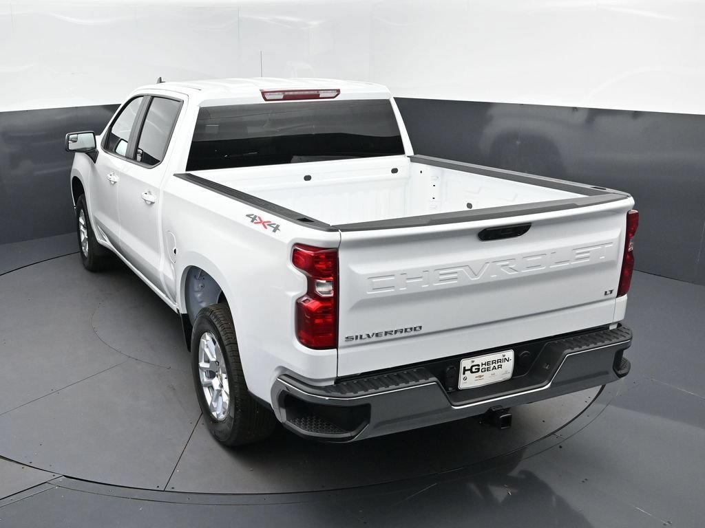 New 2026 Summit White Chevrolet LT (2FL) image 33