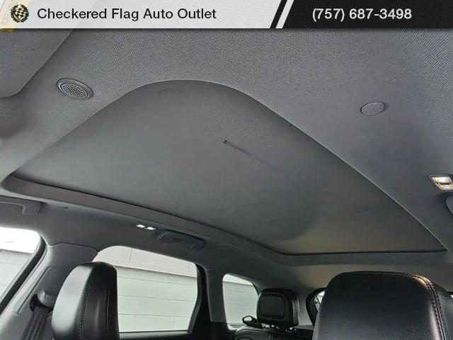 Used 2022 Black Metallic Lincoln Standard image 21