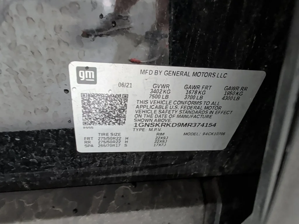 Used 2021 Black Chevrolet RST image 16