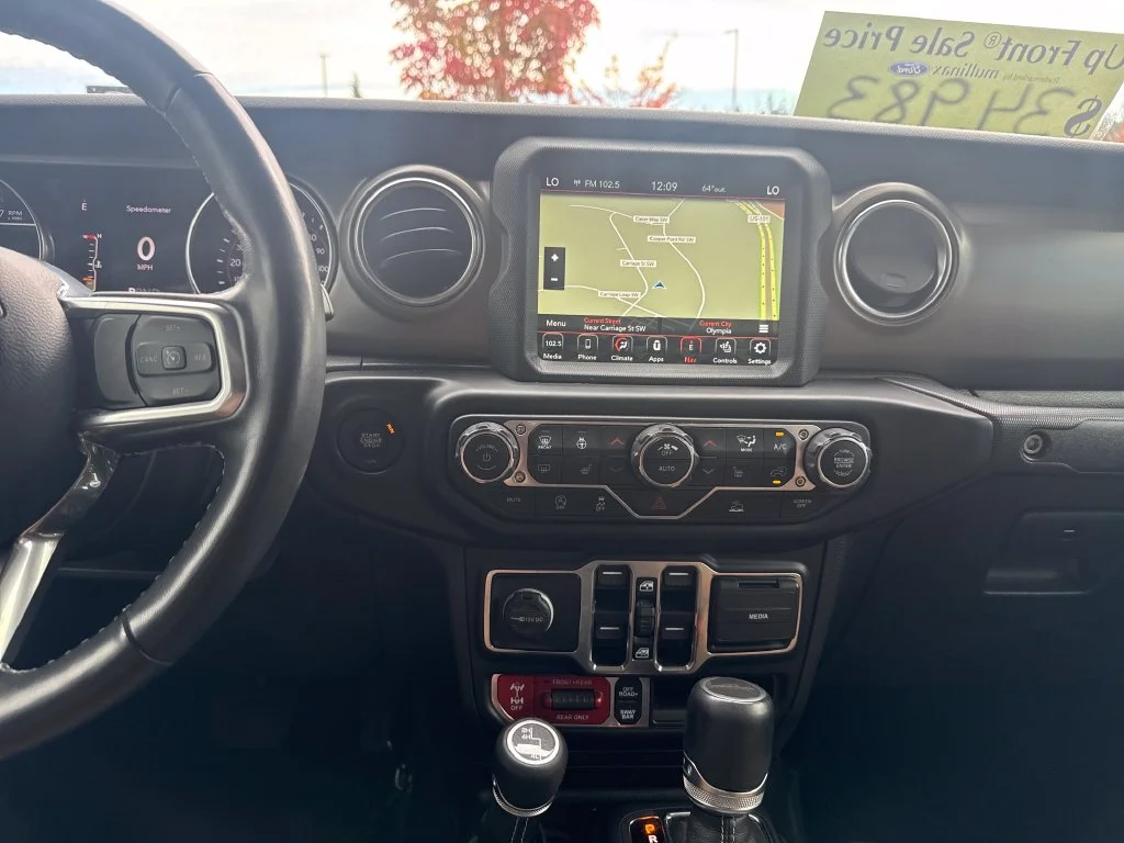 Certified Used 2022 Green Jeep Rubicon image 25