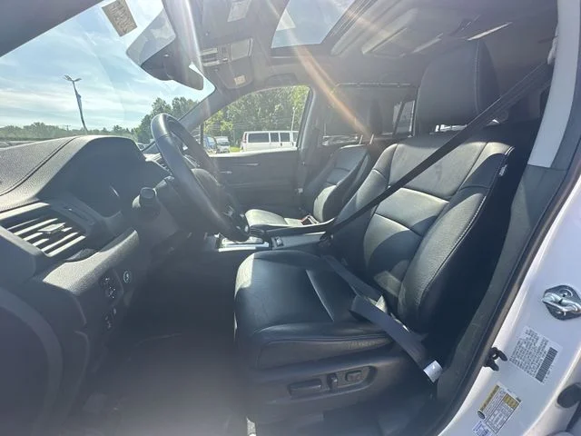 Used 2022 White Honda Touring image 22