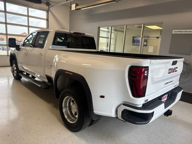 2025 GMC Sierra 3500HD Denali - Photo 8